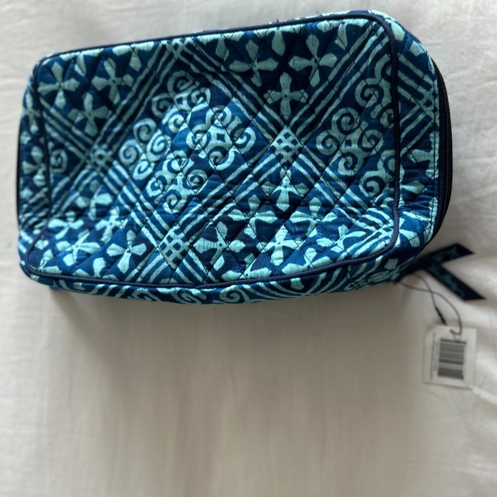 Vera Bradley Large Blush & Brush Makeup Case NWT, Color: Cuban Tiles - Picture 4 of 5